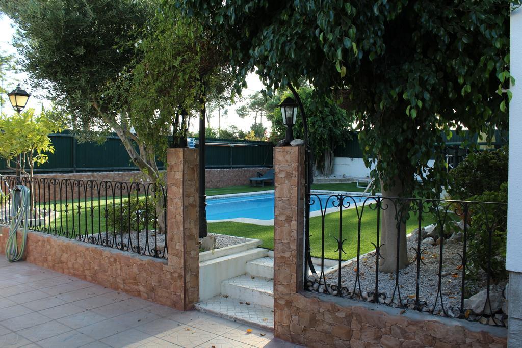 Hostel Casa Lucas Charneca  Εξωτερικό φωτογραφία